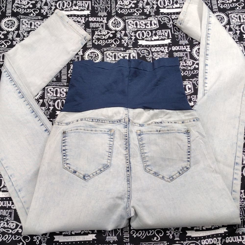 Haute Mama maternity jeans size M
